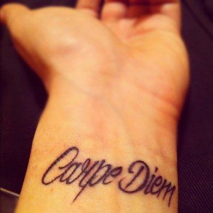 tatouage carpe diem