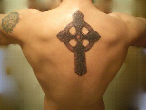 tatouage croix